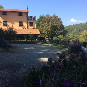 Agriturismo La Taverna Del Nonno Séjour à la ferme Borzonasca